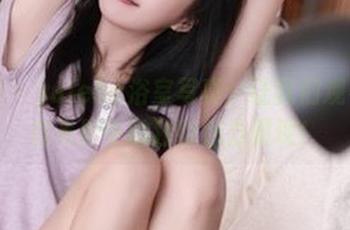 丽柜 – yuleba浴室写真：让我们观看她在光影中的独特魅力展现！