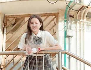 丽柜 – 兔子的粉色时光：完美美图图集捕捉每个动人时刻！