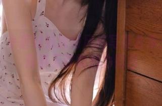 丽柜 – 小唐妹妹独特风格写真合集：展现青春无敌的魅力图包