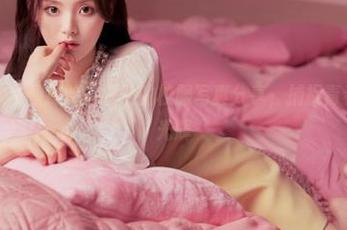 丽柜 – 清纯校园探险：慕子的校服写真分享，捕捉青春的每一滴光辉