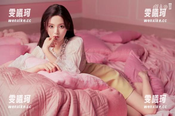 丽柜-慕子 丽柜 - 清纯校园探险:慕子的校服写真分享,捕捉青春的每一滴光辉
