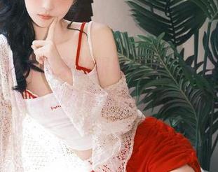 丽柜 – 敏儿带来的眼镜之美，诠释了时尚气息，邀请你来欣赏精彩的美图与照片