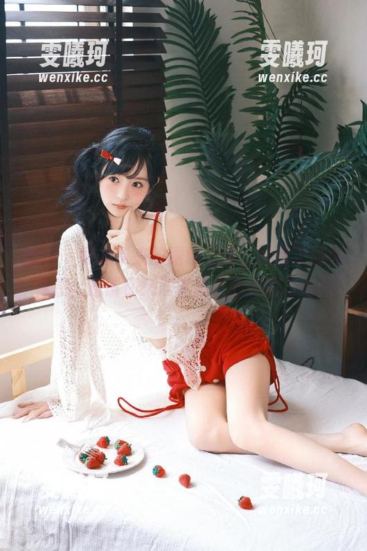 丽柜-敏儿 丽柜 - 敏儿带来的眼镜之美,诠释了时尚气息,邀请你来欣赏精彩的美图与照片