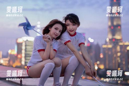 丽柜-文静 丽柜 - 一窥“文静姐姐”私房写真作品,定格瞬间的缤纷与宁静