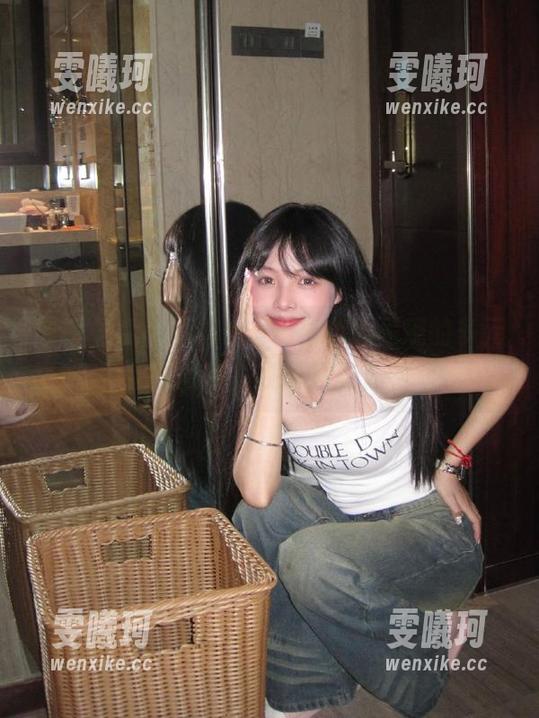 丽柜-由美 丽柜 - 由美的甜心写真,精心呈现的多元风格套图,别样视觉体验