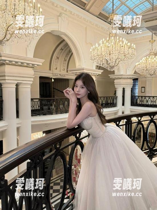 丽柜-阳阳 丽柜 - 进入阳阳的教室:完整写真集与原图带你领略独特风采