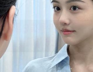 在九柒喵的黑白美图中，感受COS与心灵的奇妙碰撞