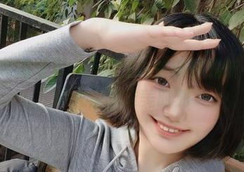 追梦高清写真：云溪溪与萝斯莉莉斯·六翼炽天使的唯美时刻