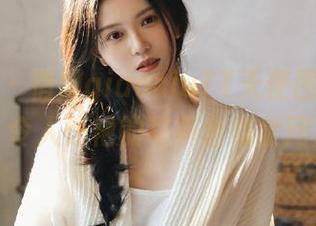 微密圈 – 俏妞qiaoniuTT天使图包震撼登场，令人惊艳的写真合集全网首发！