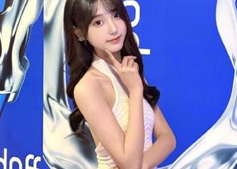 微密圈 – 保守的二舅妈最新私拍作品：感受女友的柔美与坚韧并存