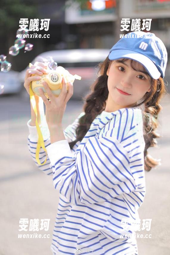 克拉女神-嘉萌 克拉女神 - 网盘下载:嘉萌的白衬衫写真,记录下我对‘时尚’的无奈