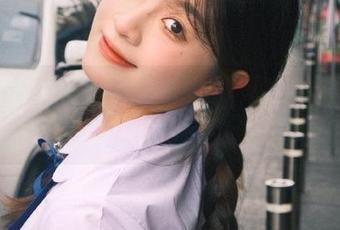 克拉女神 – “百琳双马尾”写真作品：一组充满梦幻色彩的套图，唤醒心中少女