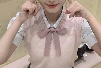 克拉女神 – 释放你的魅力：静宜的裤里丝写真美图背后的故事