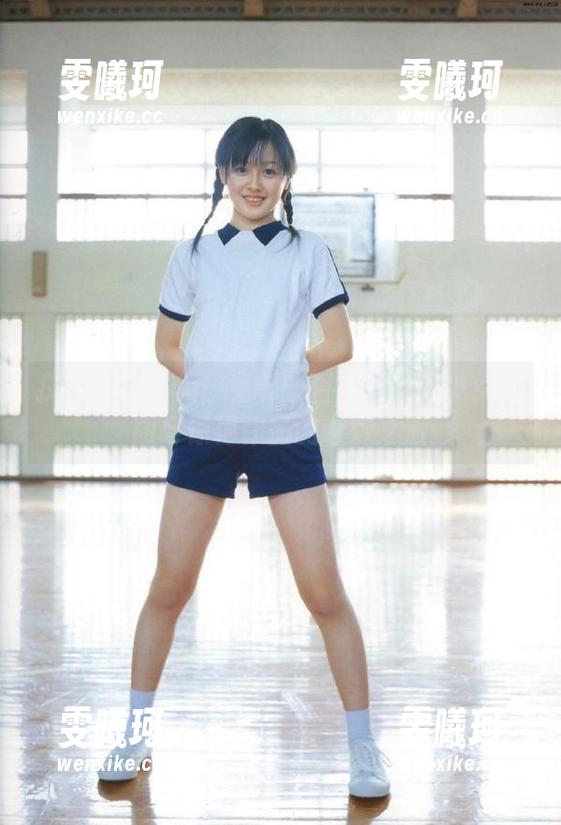 兔玩映画 探索视觉之美:兔玩映画黑丝制服少女原图与惊艳作品的奇妙之旅