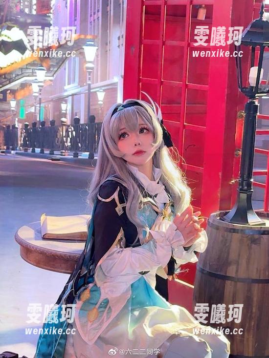 原神可莉也要穿上‘六二二同学w’的私房独特魅力！