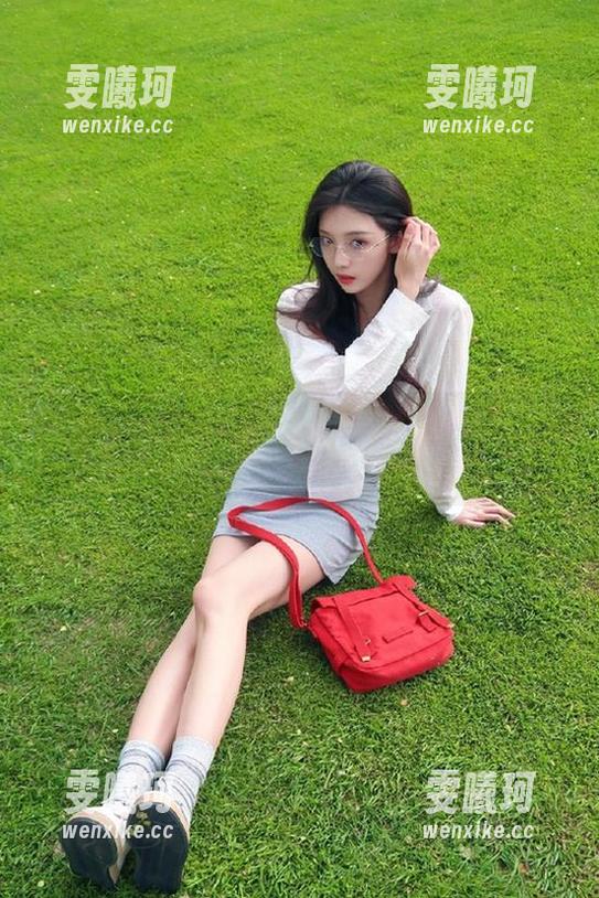 古阿扎 微密圈 - 古阿扎的万圣节定制写真:艺术与鬼怪的完美结合