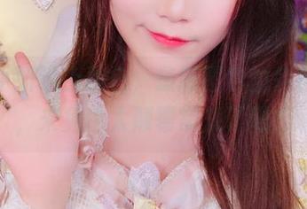 当啾小妍遇上黑色，最新图包的各种奇想，未免也太颠覆常规了吧？
