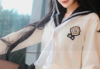 探索喵糖映画的红裙美女，分享那些令人心动的美丽图片！