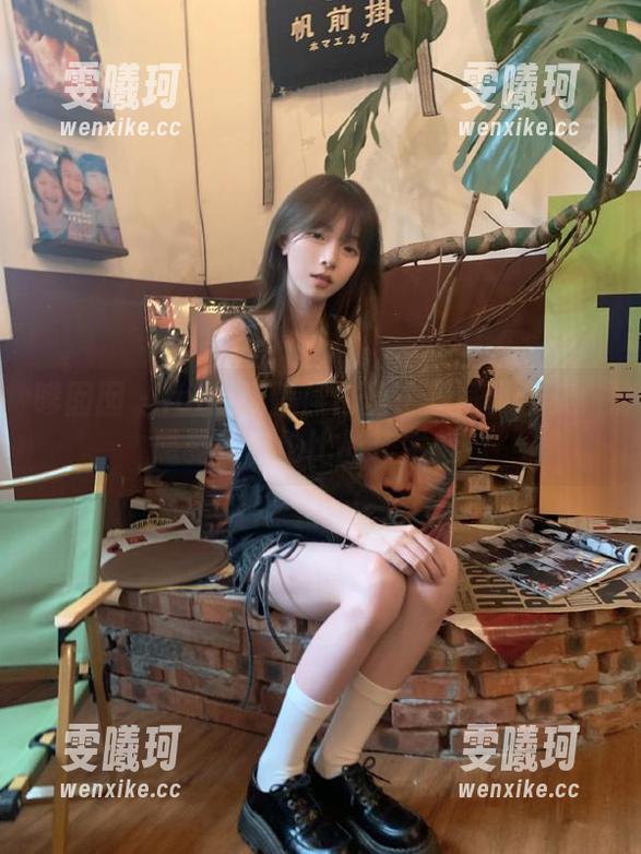 嗲囡囡-luna张静燕 嗲囡囡 - luna张静燕白丝主题写真合集:感受无与伦比的艺术魅力