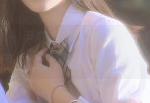 头条女神 – 尹菲专业油亮写真，带你领略原图与全套高清套图的魅力！