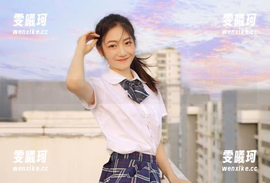 头条女神-火儿 头条女神 - 火儿私房运动写真:每一张都讲述着力量与美的故事