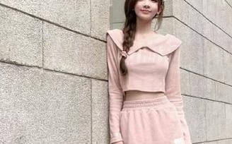 头条女神 – 爱丽莎lisa的短裤作品集：独特视角下的写真资源精选