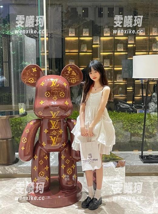 头条女神-语溪 头条女神 - 精致优雅:语溪婚纱套图分享,带你领略婚礼魅力