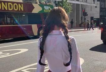 高清视界：宋哈娜白色写真合集中的梦幻瞬间