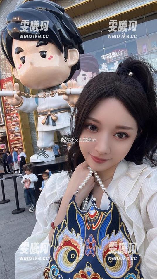 小女巫露娜 捕捉小女巫露娜无圣光泳衣套图,让你领略她不一样的风情与魅力