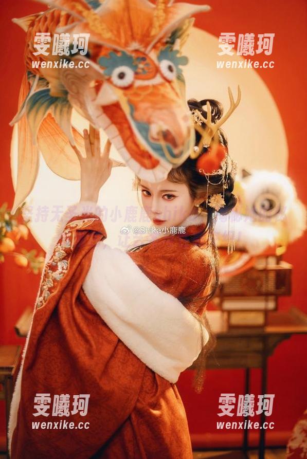 小鹿鹿shika 坚持无圣光的小鹿鹿shika,揭秘她的秘书图包,让艺术与性感交织!