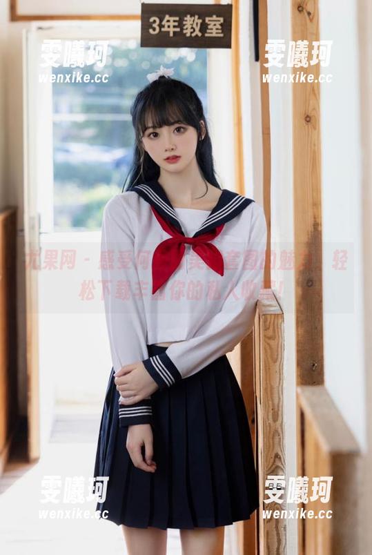 尤果网-何曼丽 尤果网 - 感受何曼丽美脚套图的魅力,轻松下载丰富你的私人收藏!