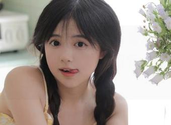 尤果网 – 最新奶茶Emily泳池写真原图揭晓，俘获你目光的每一个细节，震撼你的感官！
