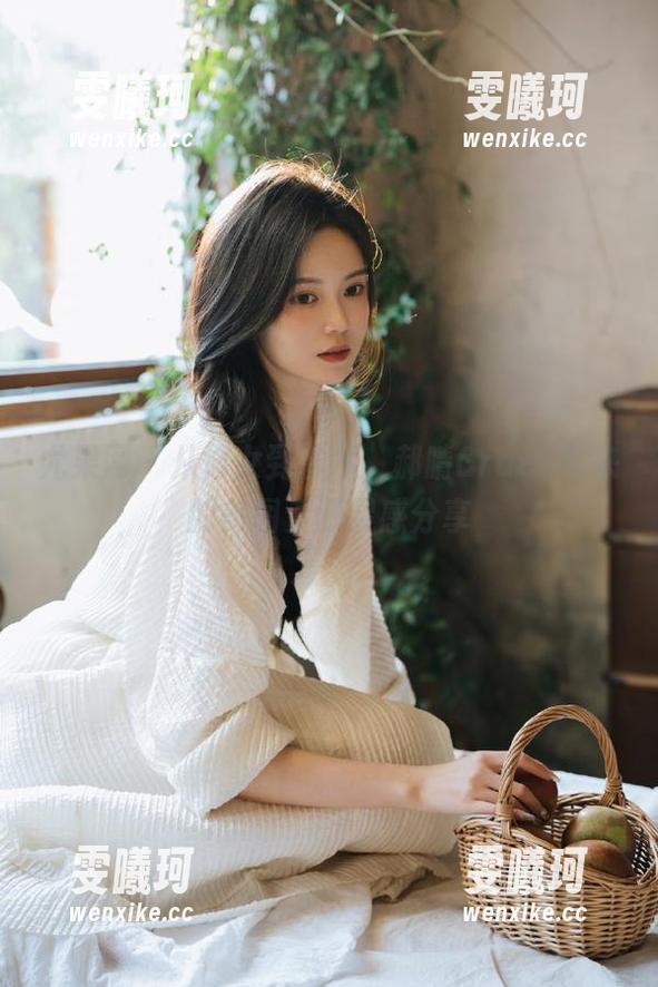 尤果网 - 从修女到艺术，郝晴Grace带来的美图资源灵感分享