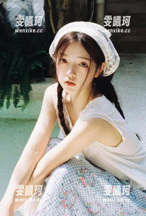 尤蜜荟-Yumi尤美 尤蜜荟 - Yumi尤美白色最新图册,让我们一起欣赏这份纯粹的美丽