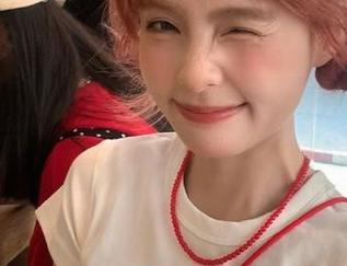 尤蜜荟 – 畅游战姝羽Zina长腿写真合集，把艺术优雅一点点下载到手！