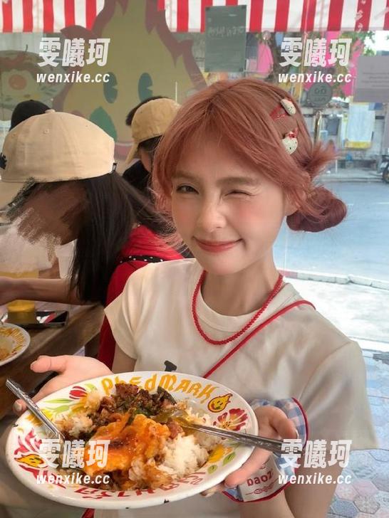 尤蜜荟-战姝羽Zina 尤蜜荟 - 畅游战姝羽Zina长腿写真合集,把艺术优雅一点点下载到手!