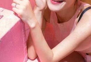 尤蜜荟 – 精美高清图集：黄乐然女仆风格写真，探索她的甜美与神秘