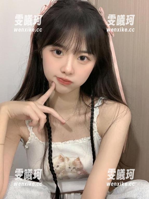 徐绾绾yyyy 微密圈 - 徐绾绾yyyy的无圣光白色护士装内衣写真合集,极致诱惑不容错过