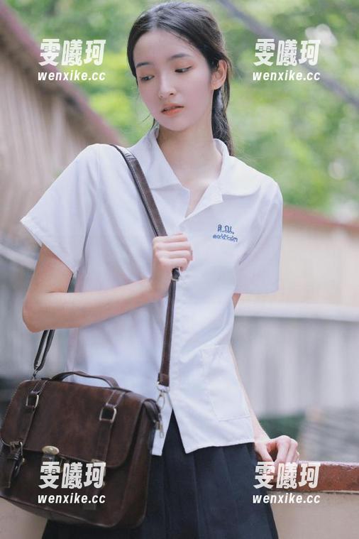抱走莫子 走进抱走莫子OL太太的世界,极致原图与精美图册等你来探索!