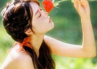 推女神 – 南湘Baby的婚纱美图，作品背后的尴尬瞬间，笑着面对人生的我