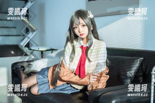 日奈娇 探索日奈娇地铁OL:精美图包尽显职场女神风采的合集