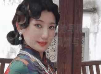 星澜想来杯珍珠奶茶泳池写真集热辣更新，释放你的夏日风情与活力！