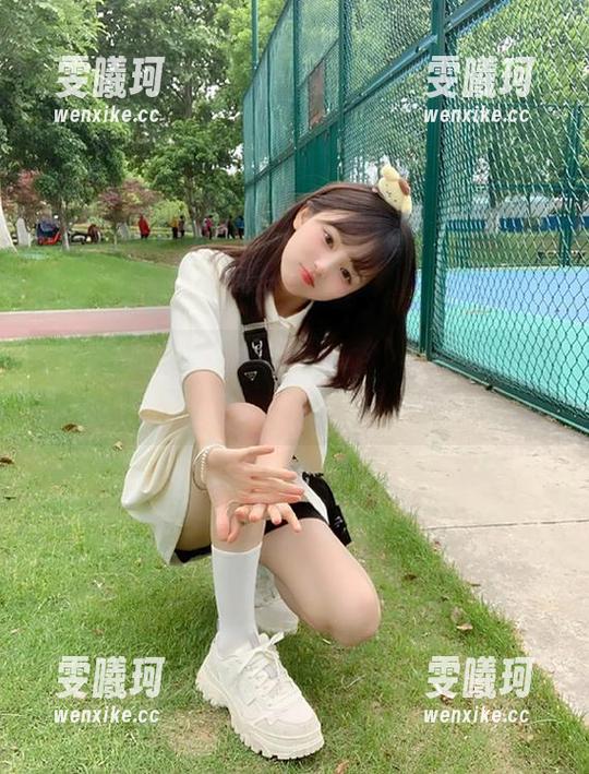 木棉棉OwO 私房影像:木棉棉OwO的海边JK作品,记录了青春的每一个瞬间