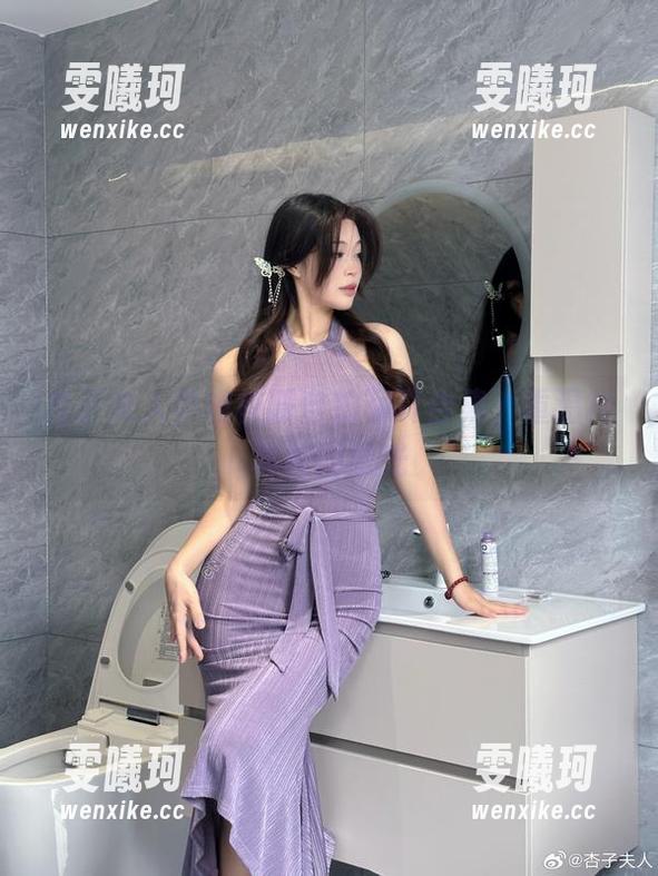 杏子夫人 杏子夫人学姐校服自拍写真合集,重温纯真校园时光