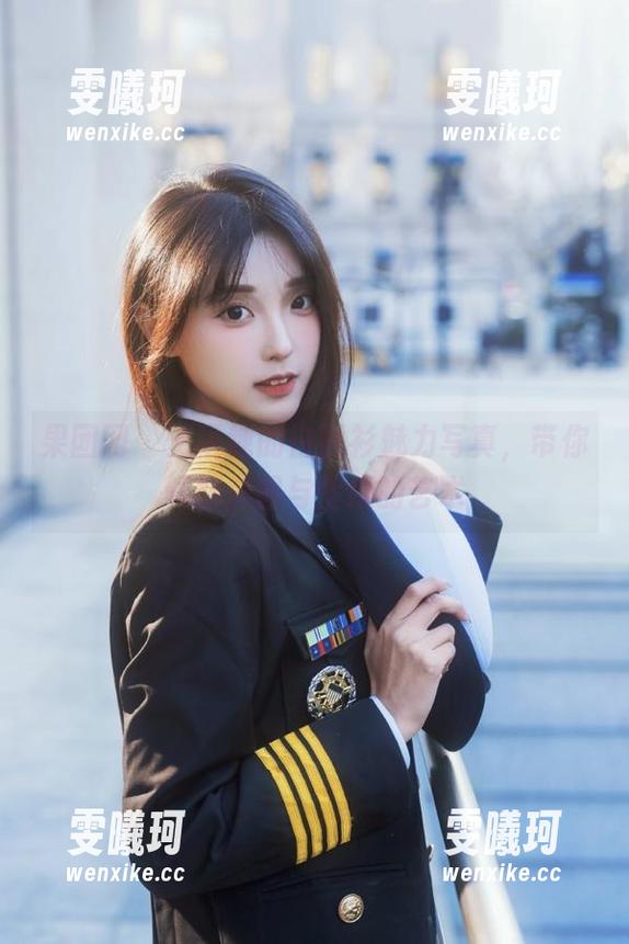 果团网-王语纯 果团网 - 王语纯的白衬衫魅力写真,带你领略美图与壁纸的艺术