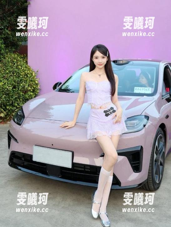果团网-莫雅淇 果团网 - 日常偷笑!莫雅淇的写真免费大派送,下载之后请勿忘记分享哦!