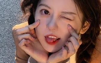 果团网 – 蜜桃Q妹儿夏天全套图包，带你领略夏日的清新与甜蜜，快来下载吧！