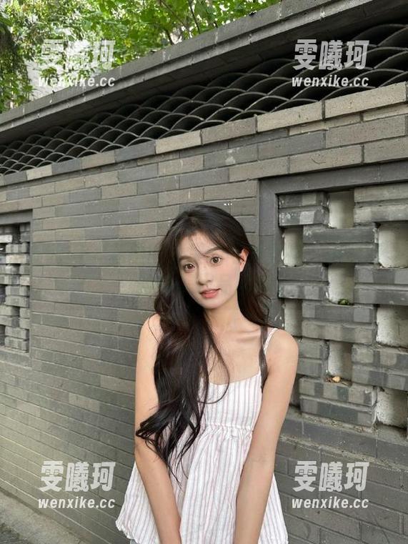 果团网-陈迪娅 果团网 - 私拍世界里的可爱女神:陈迪娅的绝美作品回顾
