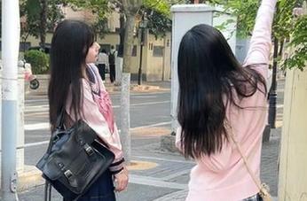 梦丝女神 – 探索晓晓蕾丝女仆美图合集，感受她在镜头前的甜美瞬间