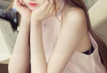 梦丝女神 – 深度探索《花月舞》最新高清写真集，裸足呈现青春的无尽魅力